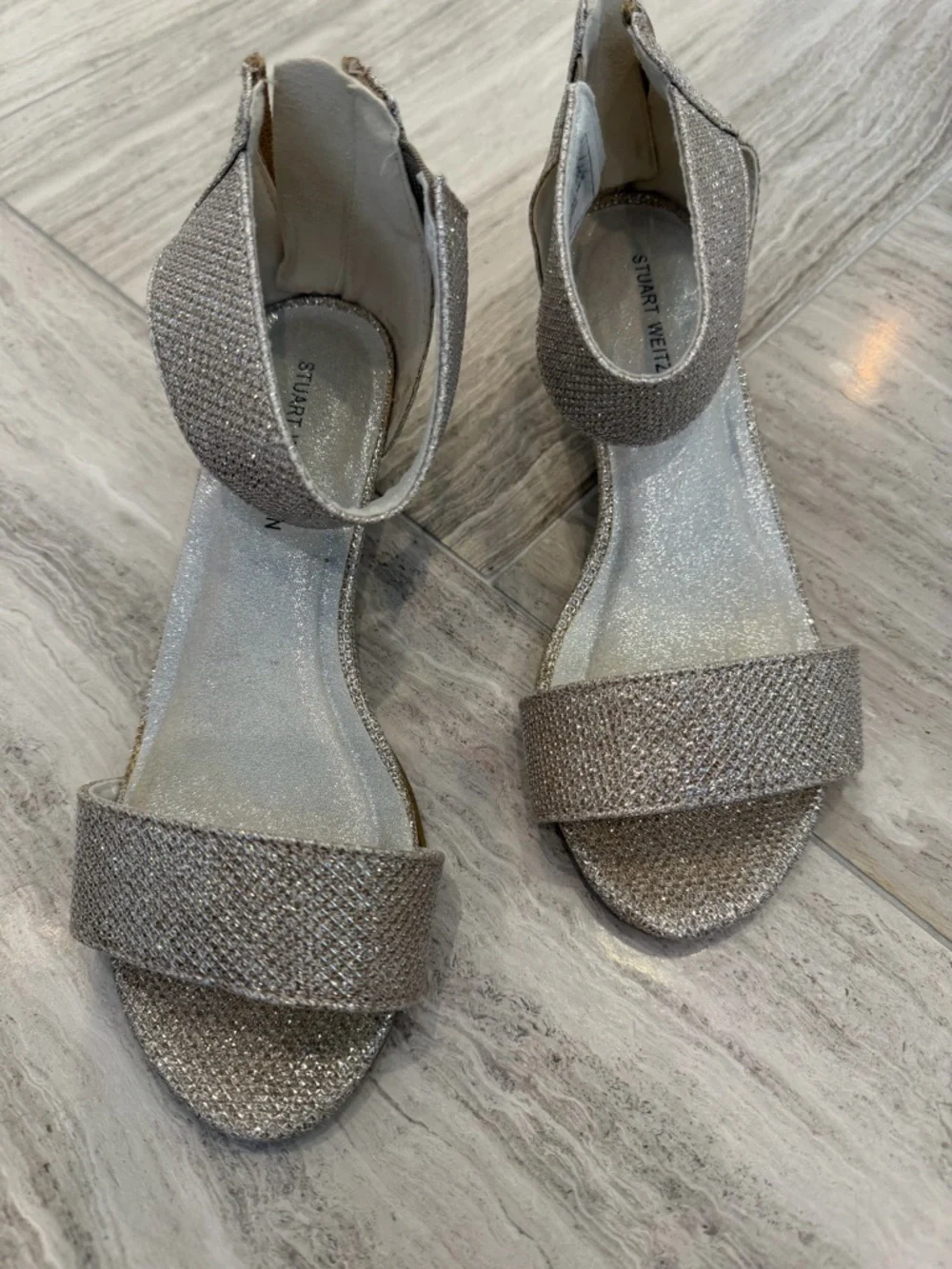 Girls Stuart Weitzman “Verna Alexa” Glitter Ankle-Strap Dress Shoes Size 1